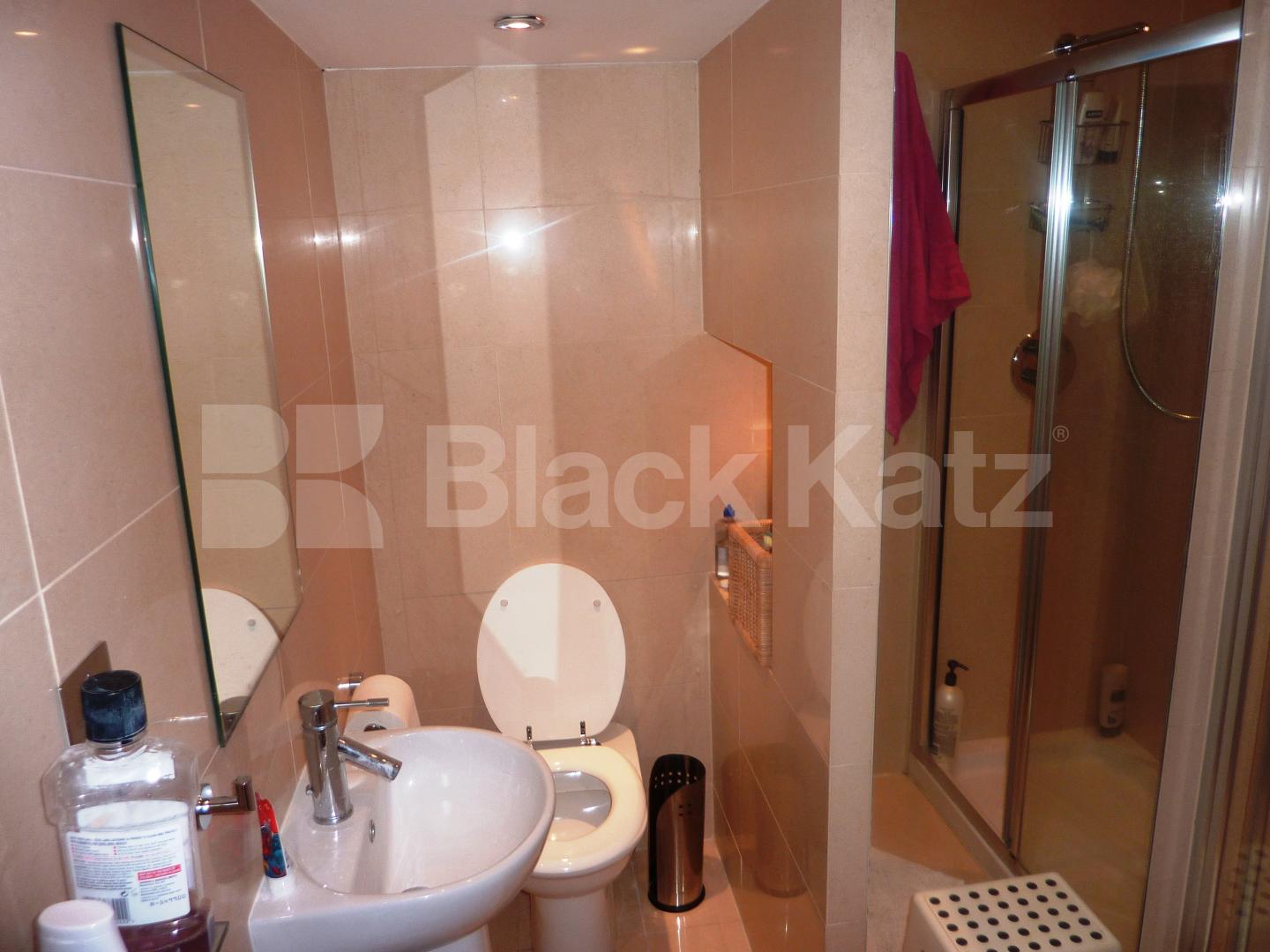 			NEW INSTRUCTION, 3 Bedroom, 1 bath, 1 reception Flat			 MONTAGUE SQUARE, MARYLEBONE MAYFAIR